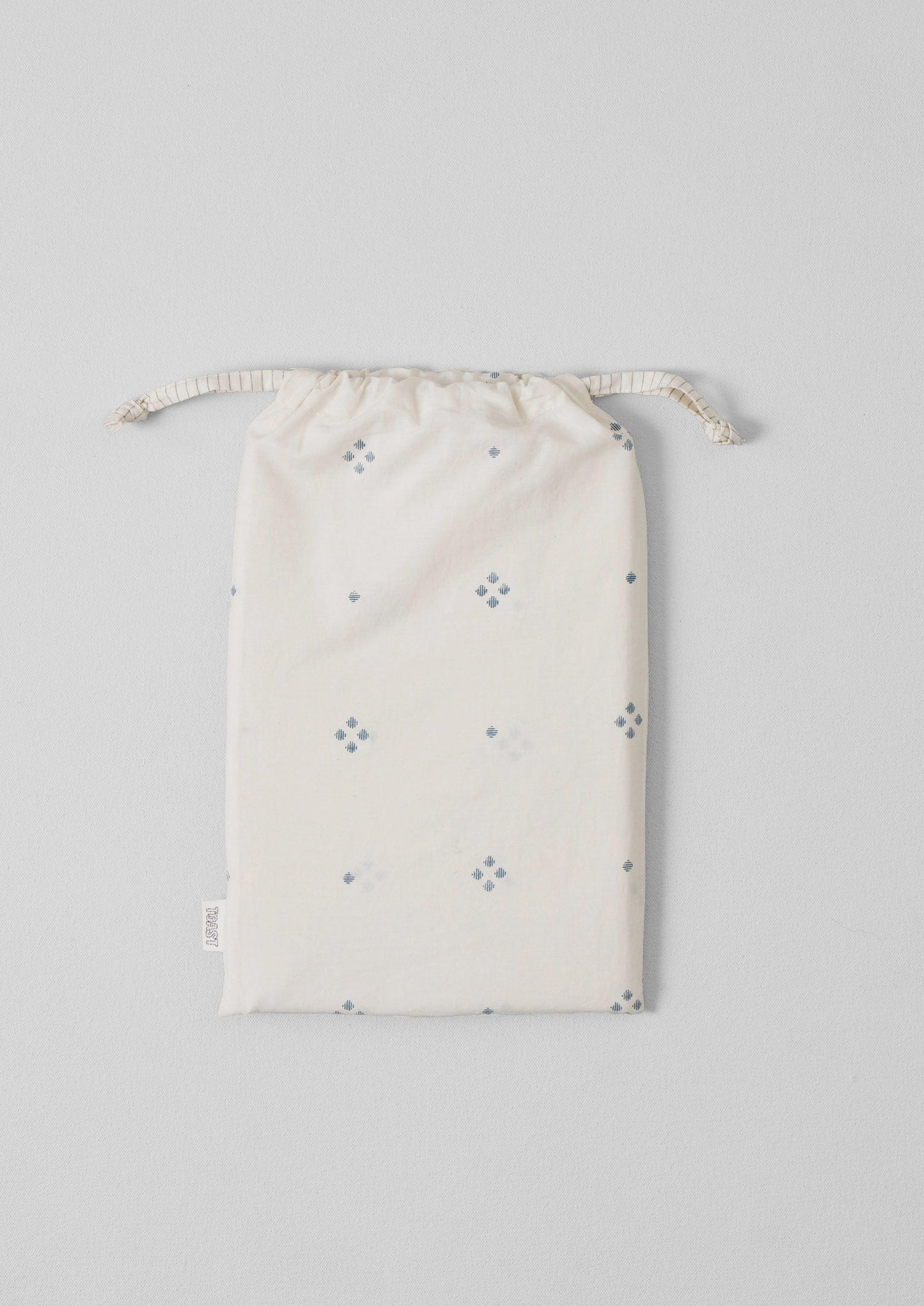 Rowan Print Cotton Poplin Housewife Pillowcase Set | Ecru/Soft Blue