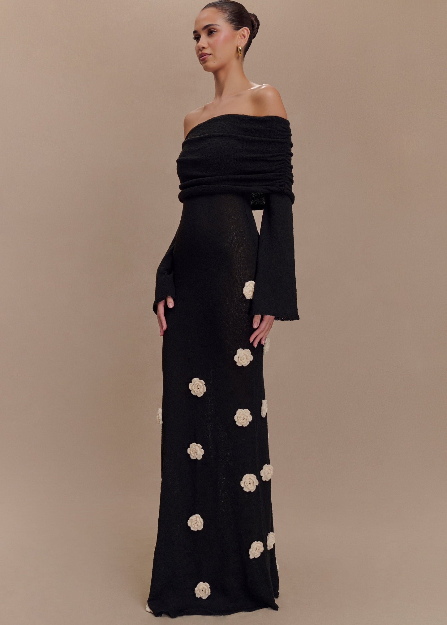 Livette - Shoulder Knit Maxi Dress