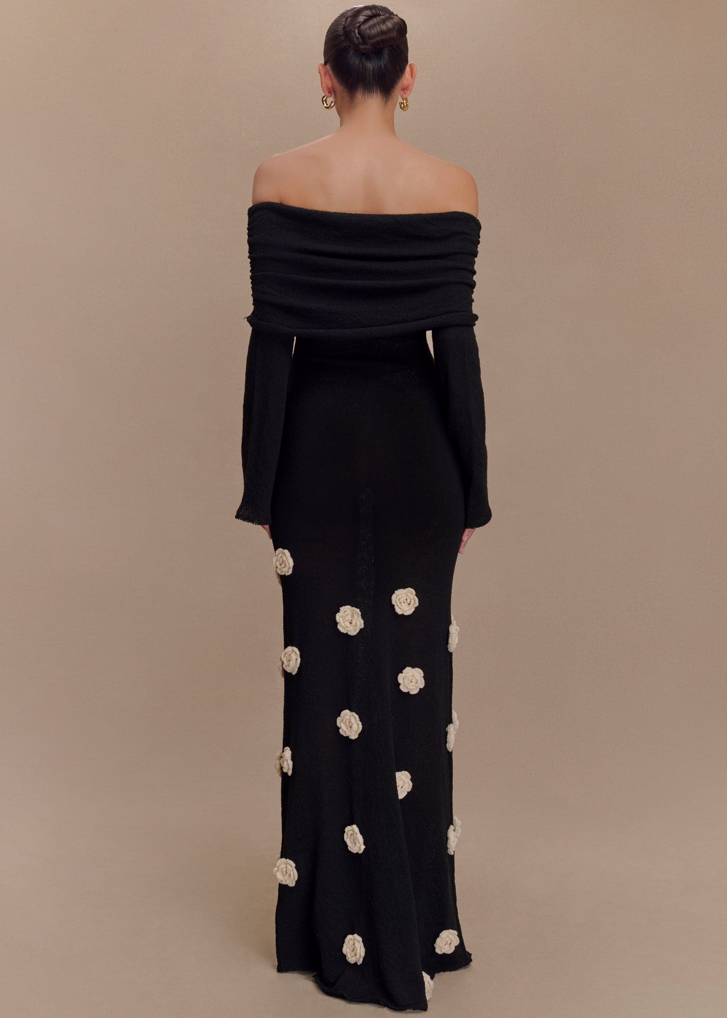 Livette - Shoulder Knit Maxi Dress