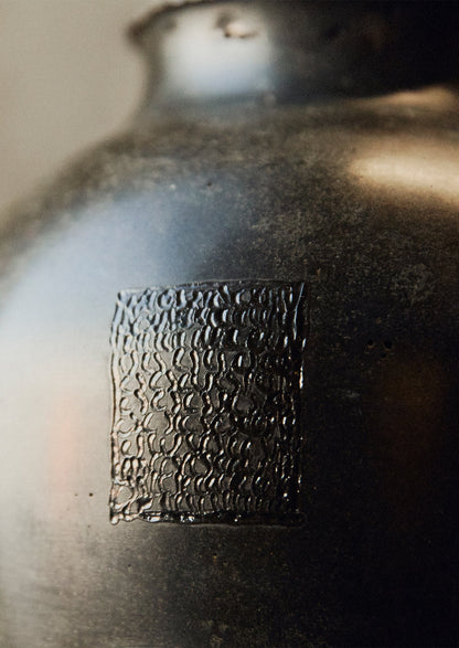 Jacob Marks Pine Resin Vessel | Black