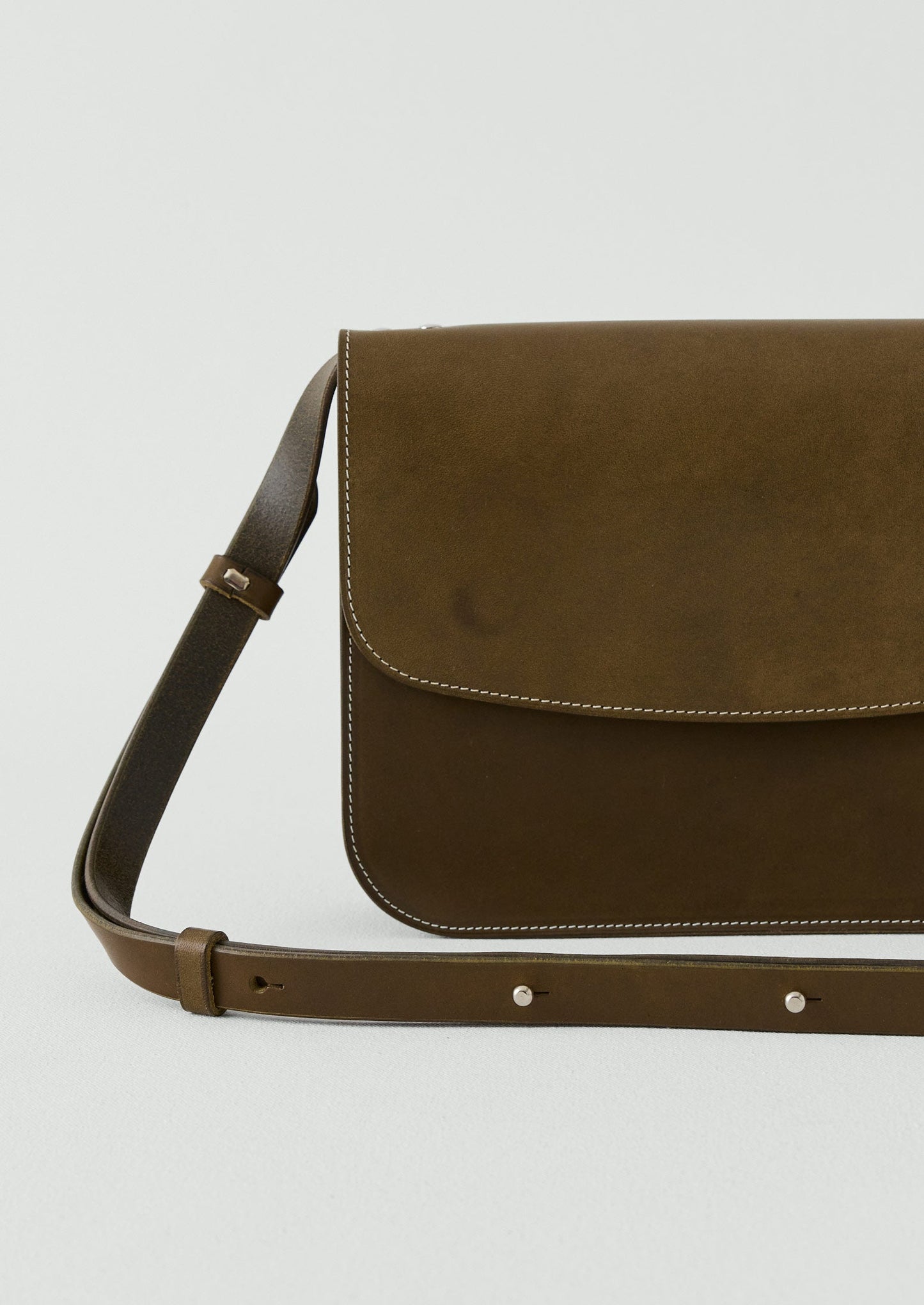 Laperruque Leather Cross Body Bag | Olive