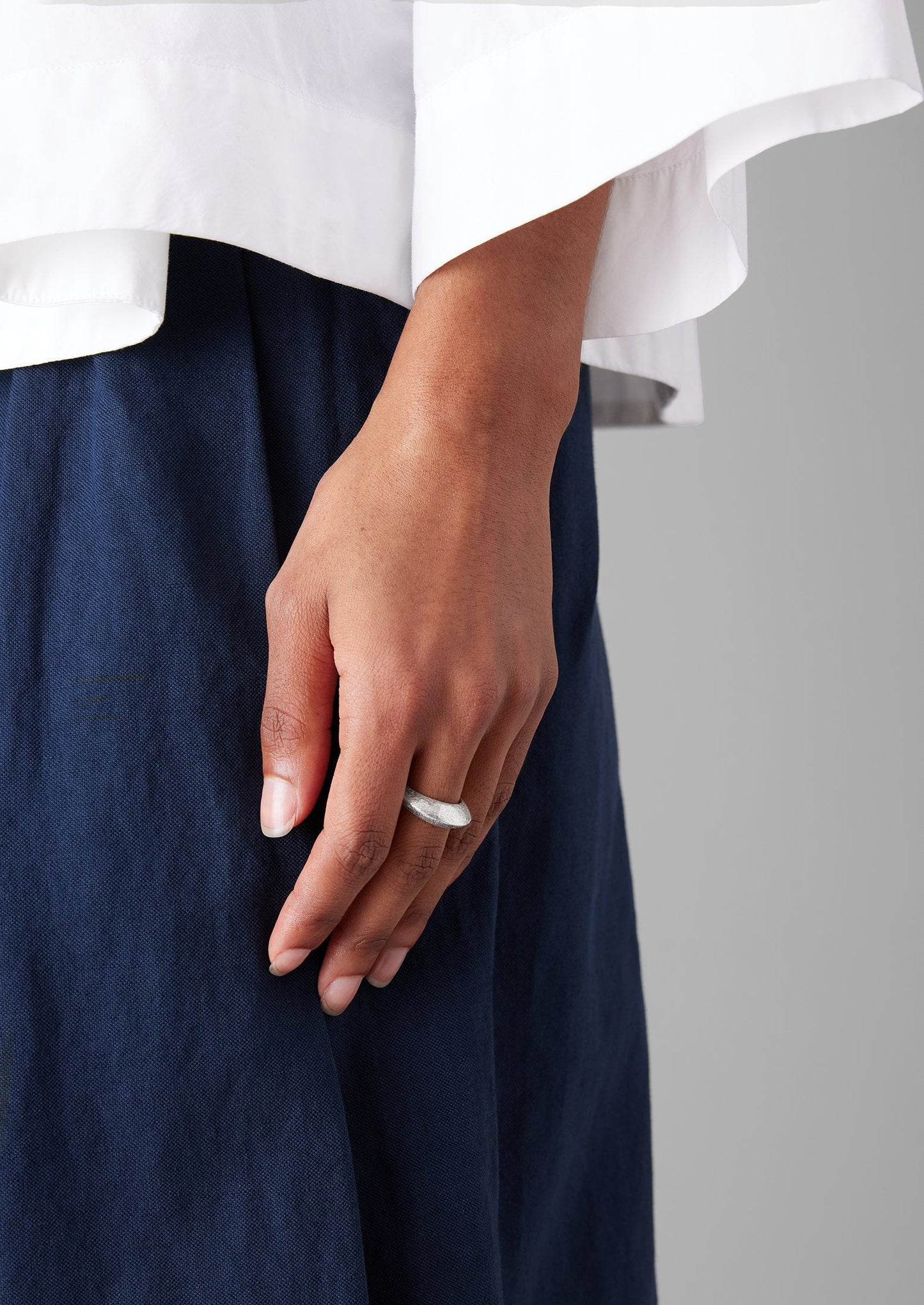 Sally Lacock Silver Sculpted Ridge Ring | Silver