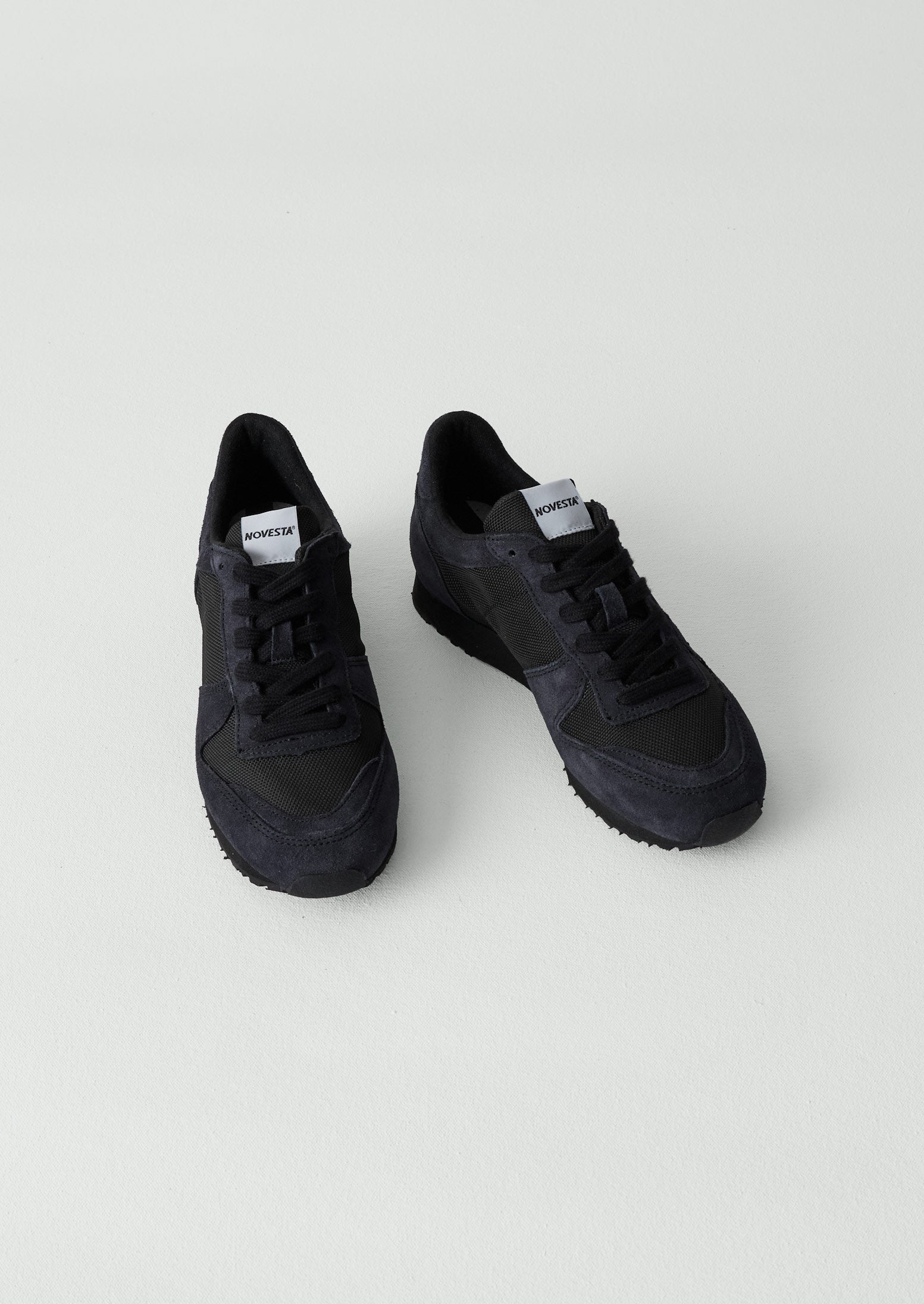 Novesta Marathon Trail Trainers | Oil