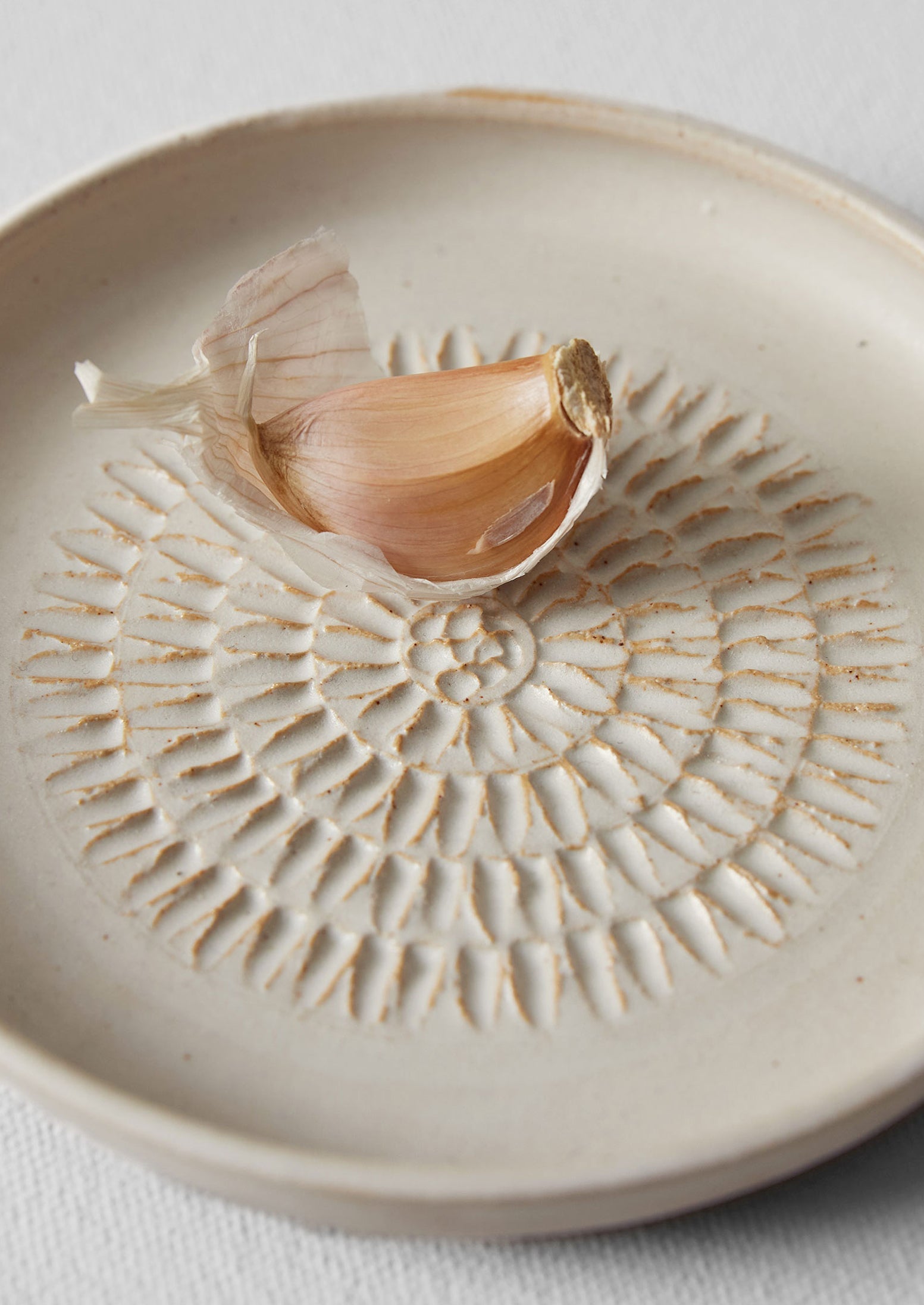 Rebecca Williams Garlic Grater | Matte White