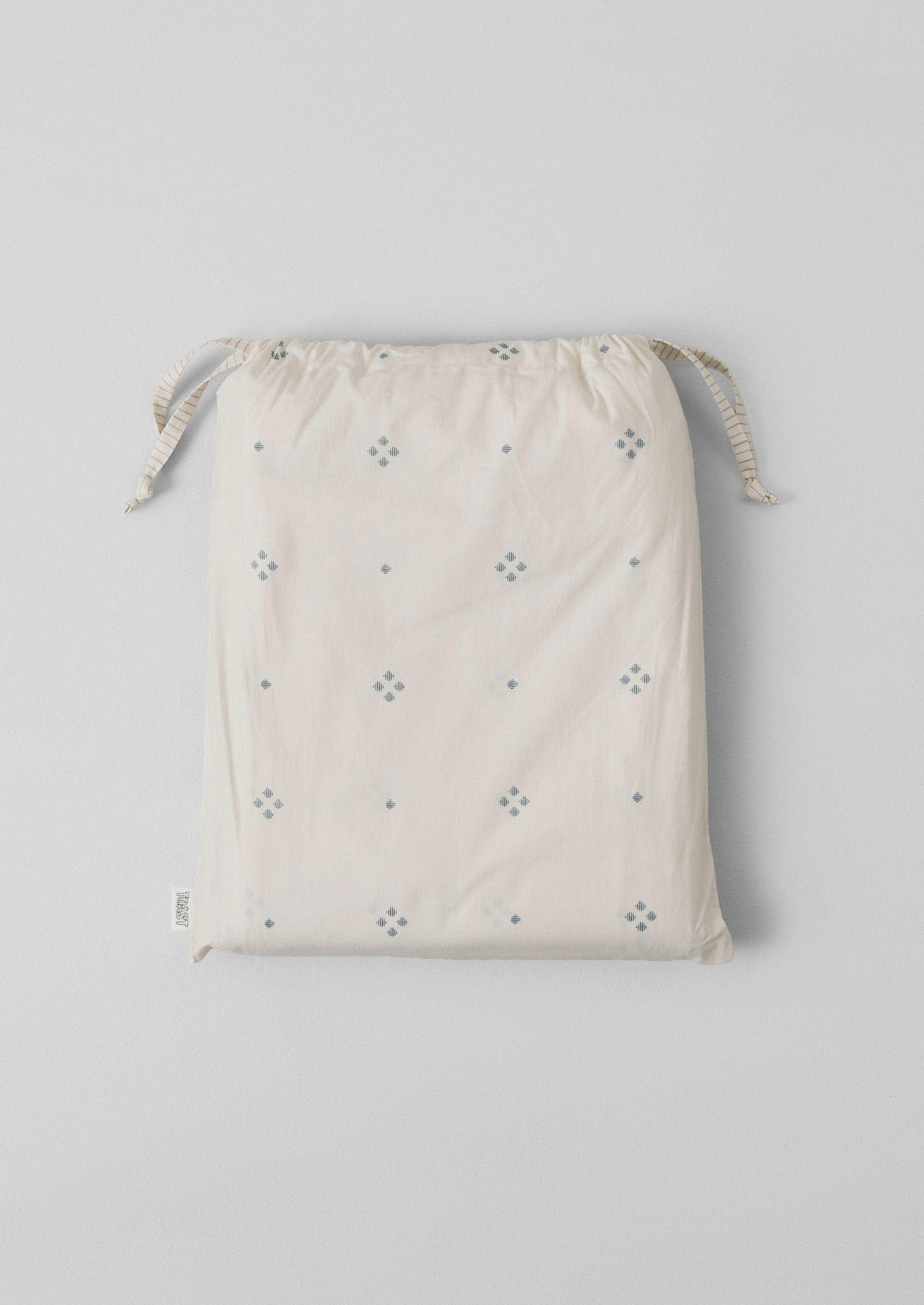Rowan Print Cotton Poplin Duvet Cover | Ecru/Soft Blue