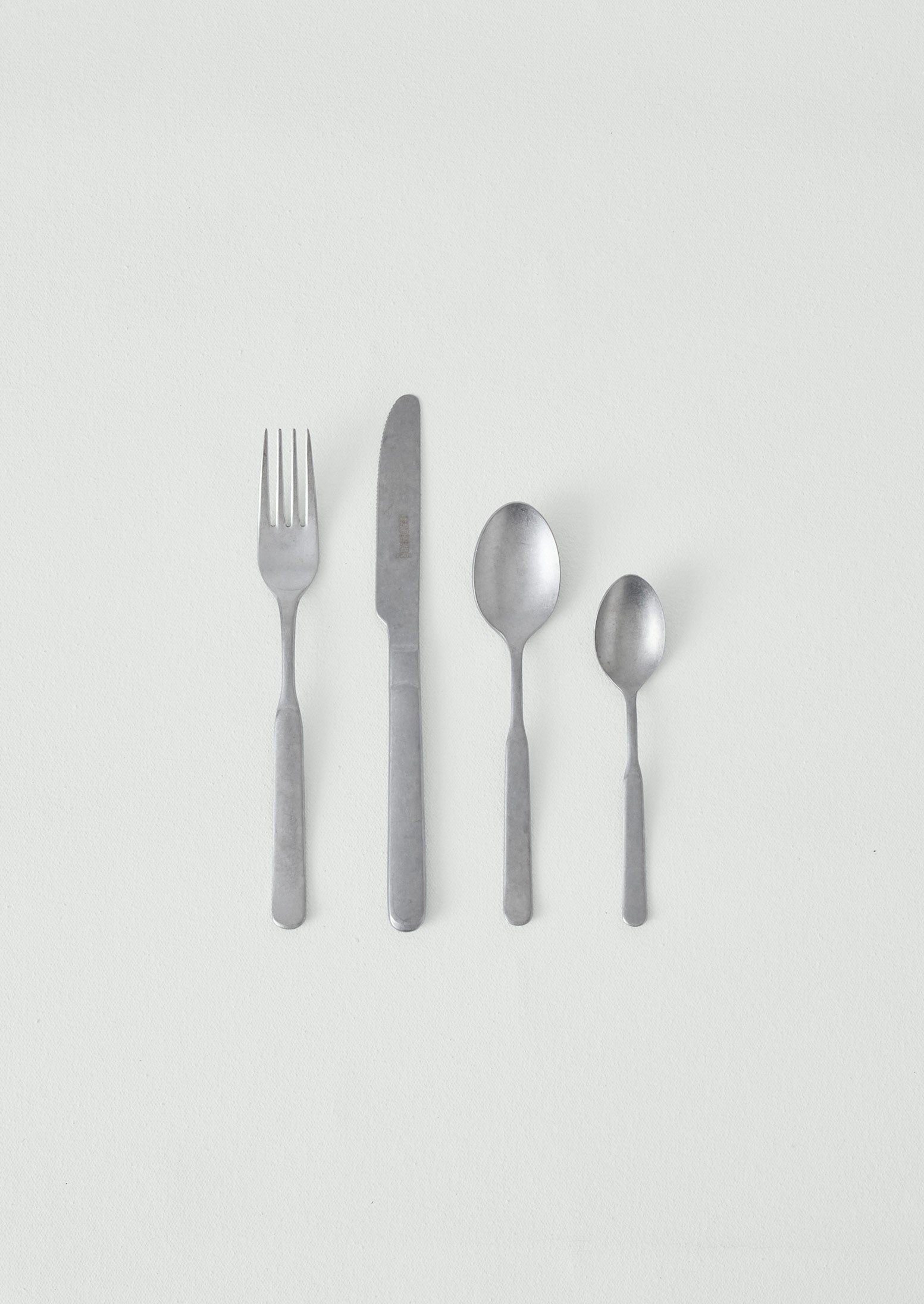 Osteria Stonewashed Cutlery Set | Silver
