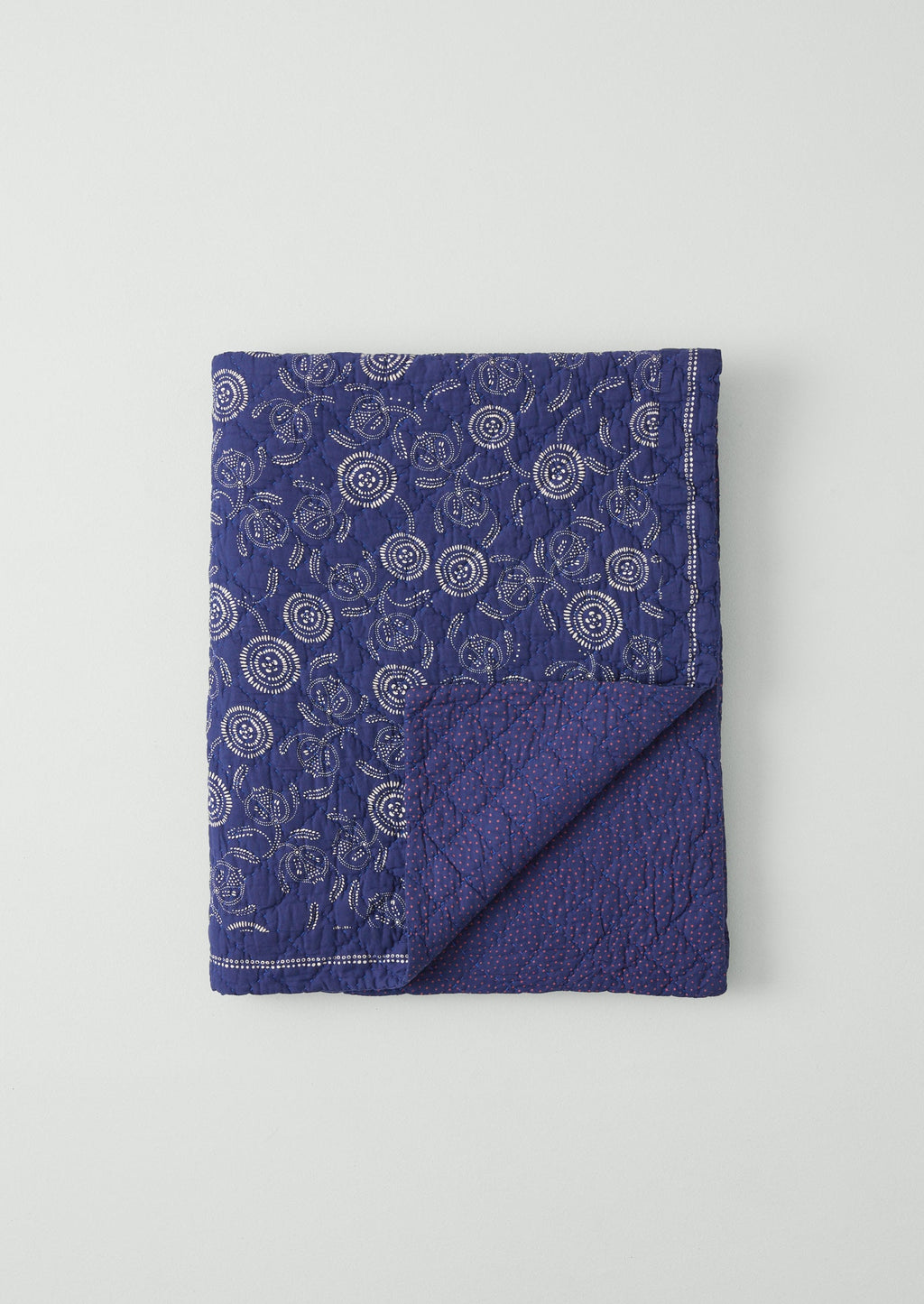 Pomegranate Print Quilt | Indigo Blue/Ecru