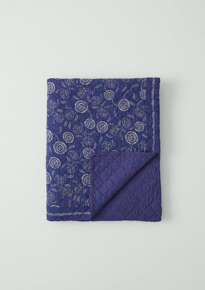 Pomegranate Print Quilt | Indigo Blue/Ecru