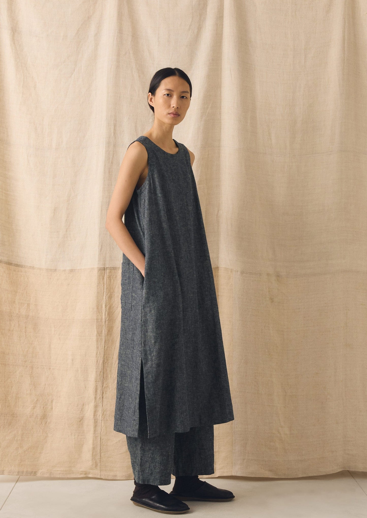 Linen Cotton Twill Apron Shift Dress | Navy/Ecru