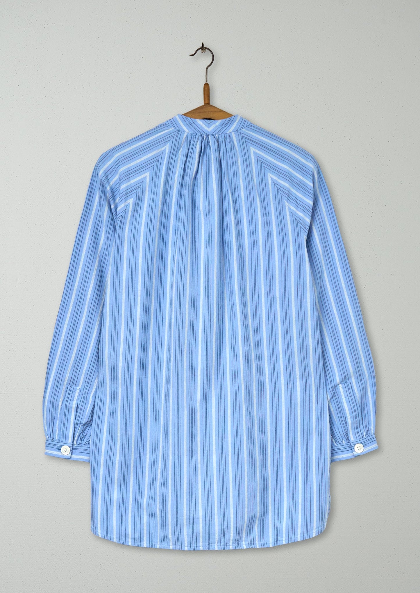 Reworn Tie Neck Stripe Shirt Size 6 (767) | Multi