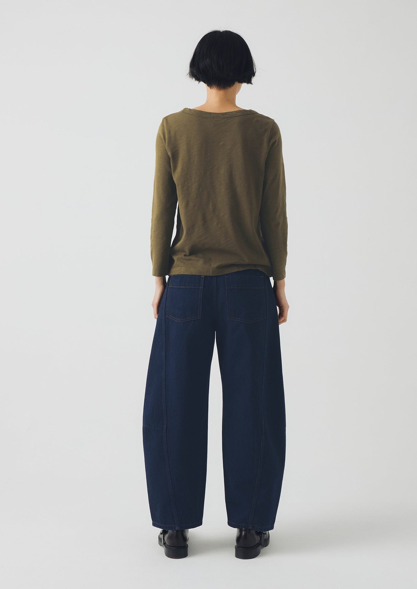 Lia Cotton Boat Neck Tee | Olive